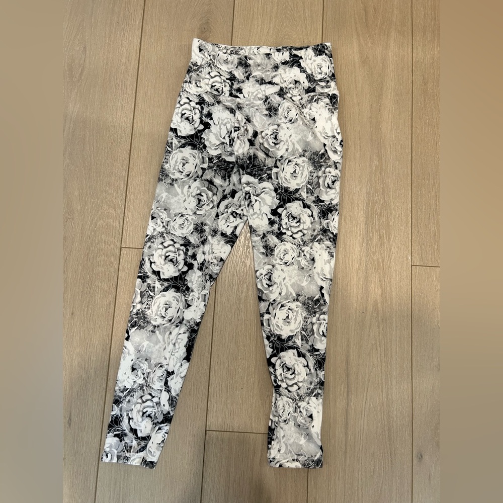 Balance collection leggings